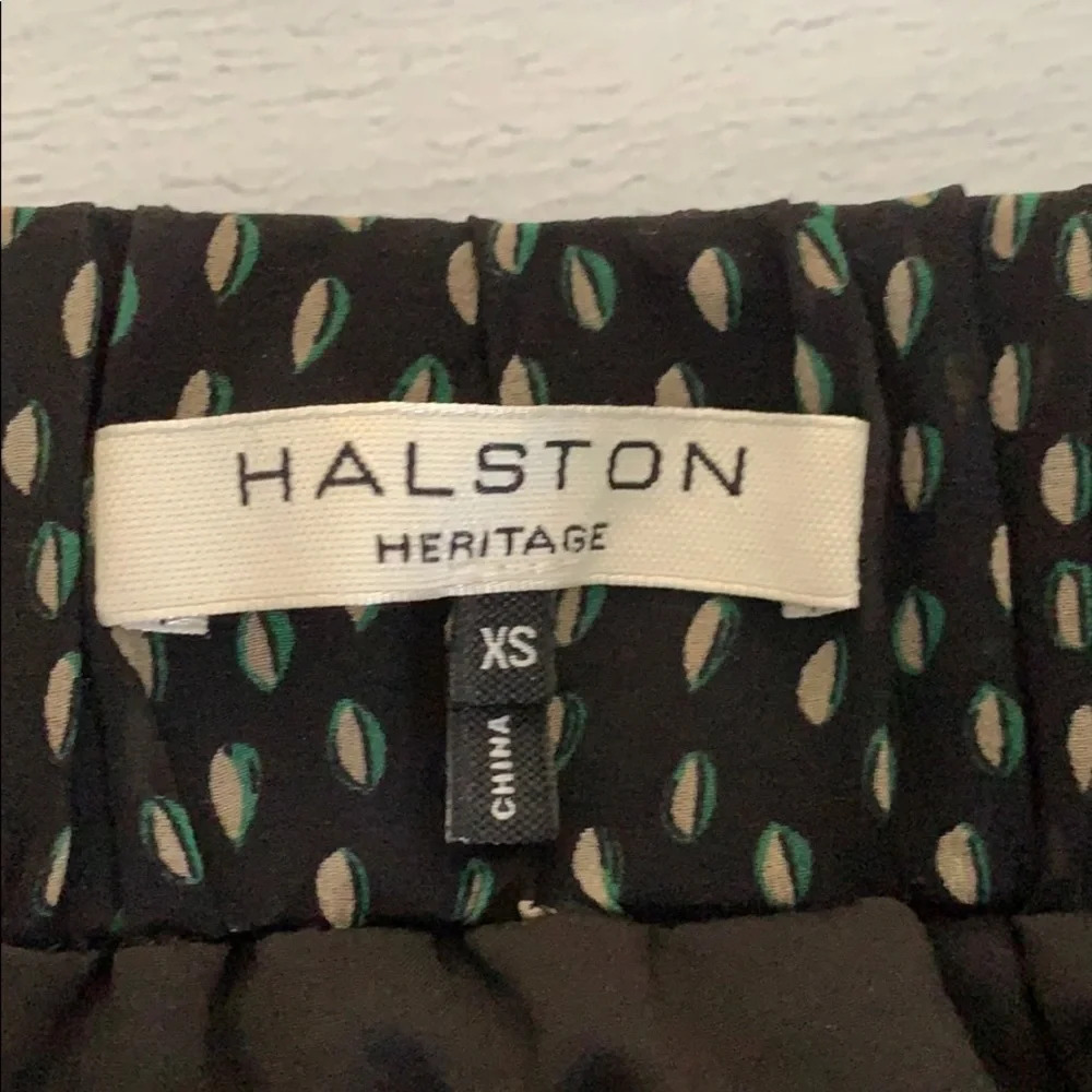 Halston Heritage Smocked Flowy Skirt Size XS - Picture 4 of 4